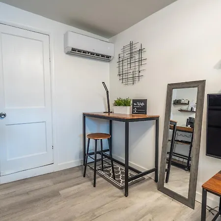 Cozy Studio W/Gated Parking Miami Exterior photo